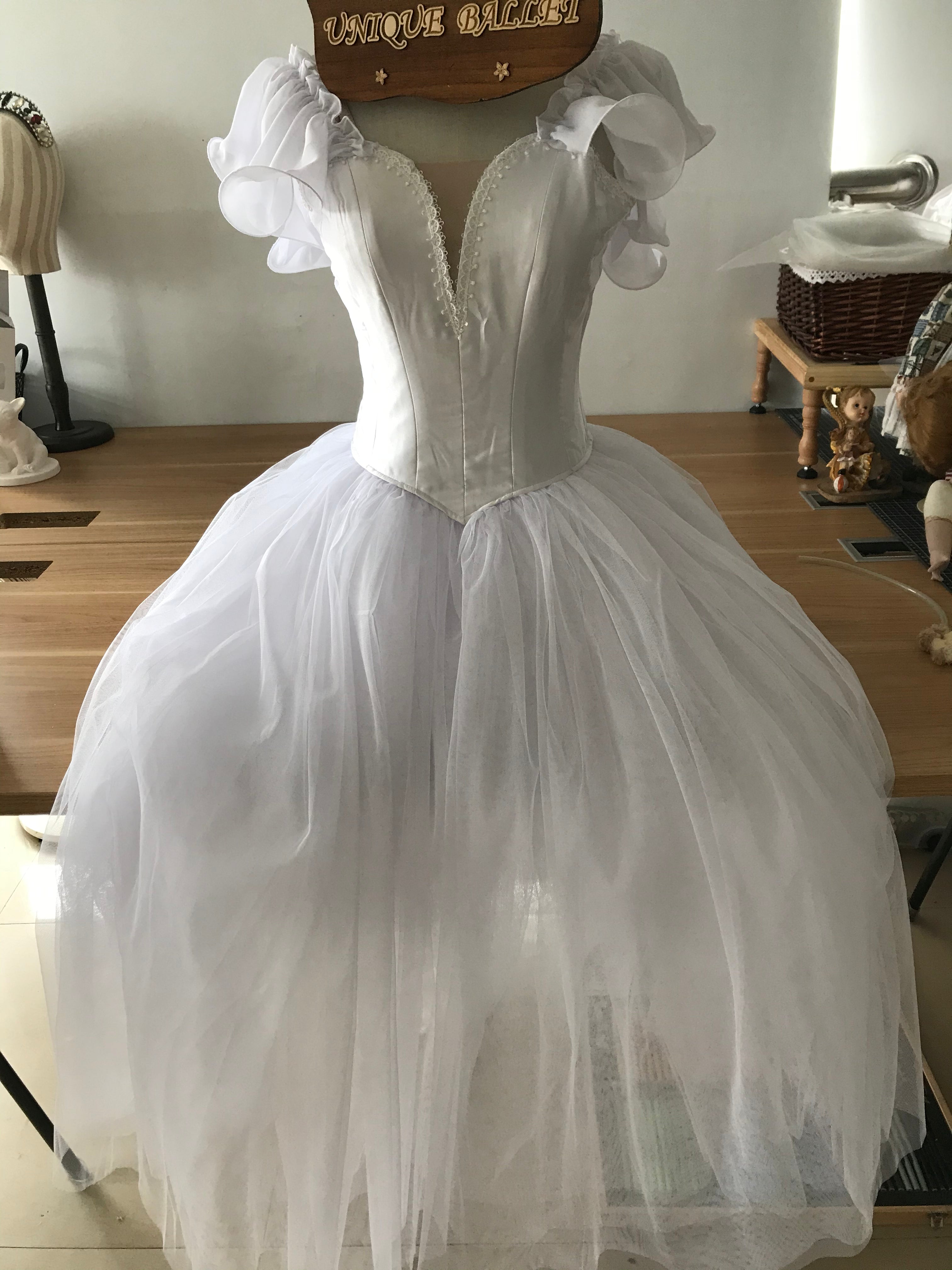 Professional Giselle Act 2 Queen of Wilis' Kingdom Myrtha White Romant – UniqueBallet Professional Giselle Act 2 Queen of Wilis' Kingdom Myrtha White Romant – UniqueBallet